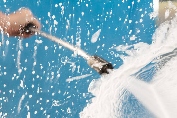 Best Gutter Cleaning  in Ellis, KS