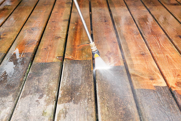 Best Driveway Pressure Washing  in Ellis, KS